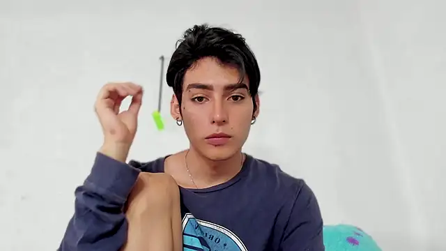 Snapshot of sebas_rose chatting on 12-07-24, 03:08 sebas rose online show from 12-07-24, 03:08