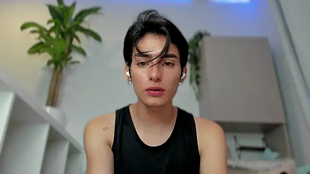 Snapshot of sebas_rose chatting on 01-07-25, 01:38 sebas rose online show from 01-07-25, 01:38