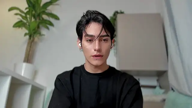 Snapshot of sebas_rose chatting on 01-11-25, 10:07 sebas rose online show from 01-11-25, 10:07