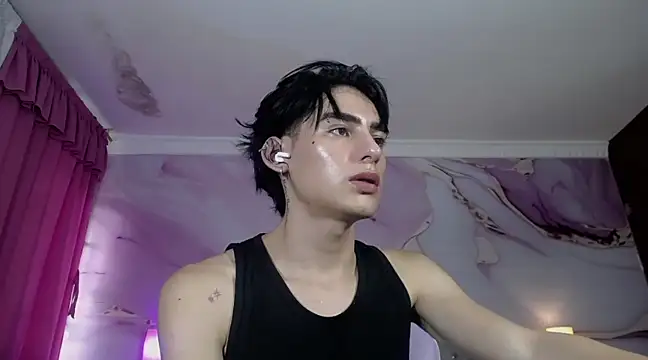 Snapshot of sebas_rose chatting on 03-10-25, 08:12 sebas rose online show from 03-10-25, 08:12