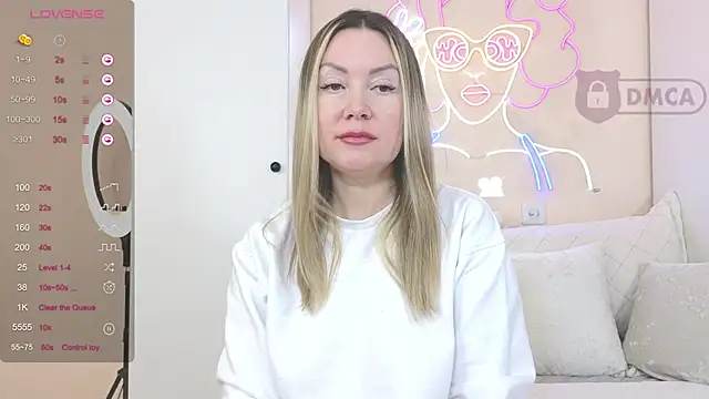 ElleCherry online show from 01-16-25, 12:45