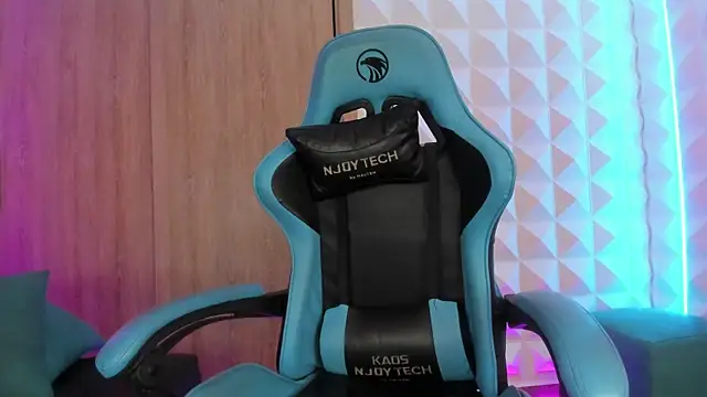 Snapshot of Jendralevis chatting on 03-10-25, 08:12 Jendralevis online show from 03-10-25, 08:12