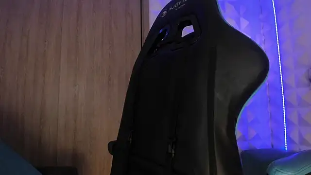 Snapshot of Jendralevis chatting on 02-16-26, 09:33 Jendralevis online show from 02-16-26, 09:33