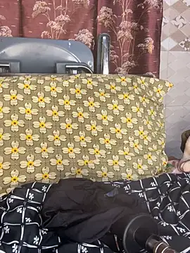 Snapshot of REMOVE- chatting on 03-02-26, 05:08 REMOVE- online show from 03-02-26, 05:08