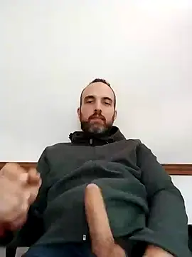 Snapshot of leon3875 chatting on 12-02-24, 03:25 leon3875 online show from 12-02-24, 03:25