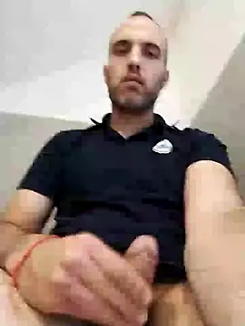 Snapshot of leon3875 chatting on 01-07-25, 09:46 leon3875 online show from 01-07-25, 09:46