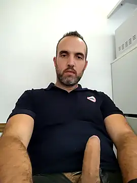 Snapshot of leon3875 chatting on 02-27-25, 03:48 leon3875 online show from 02-27-25, 03:48