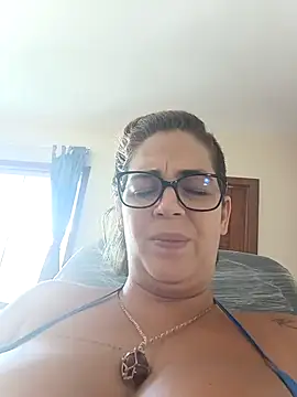 Snapshot of Escarlate4you_ chatting on 03-01-25, 04:11 Escarlate4you online show from 03-01-25, 04:11