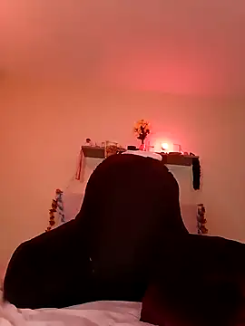 Snapshot of Escarlate4you_ chatting on 09-30-25, 10:09 Escarlate4you online show from 09-30-25, 10:09