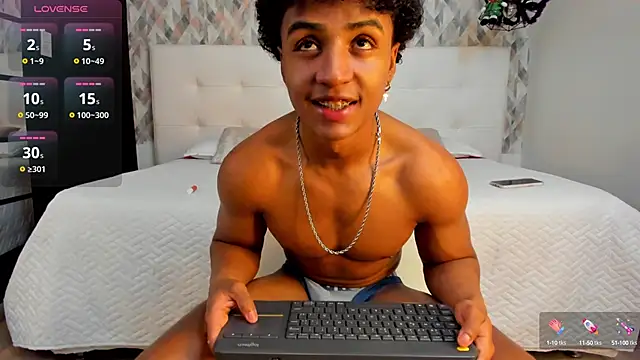 Snapshot of MagnusKing_ chatting on 02-01-25, 07:55 MagnusKing online show from 02-01-25, 07:55