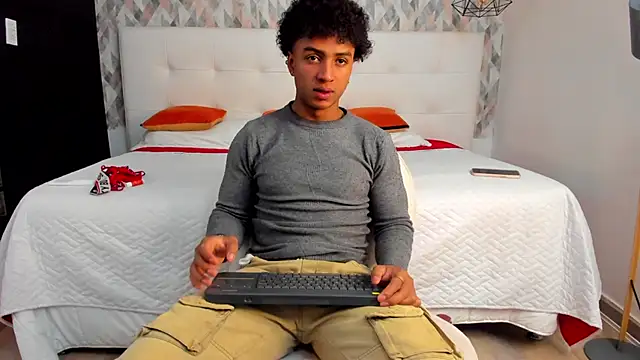 Snapshot of MagnusKing_ chatting on 03-19-25, 11:50 MagnusKing online show from 03-19-25, 11:50