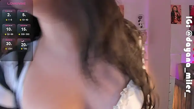 Snapshot of _dayana_miler chatting on 12-31-24, 04:27 dayana miler online show from 12-31-24, 04:27