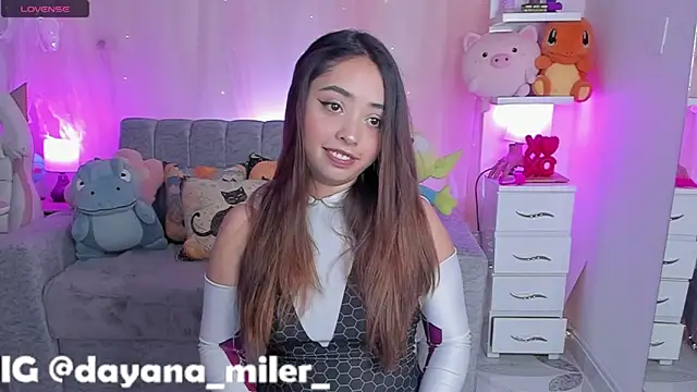 Snapshot of _dayana_miler chatting on 10-24-25, 02:02 dayana miler online show from 10-24-25, 02:02