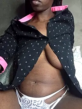 lachilena027 online show from 10-23-25, 04:45