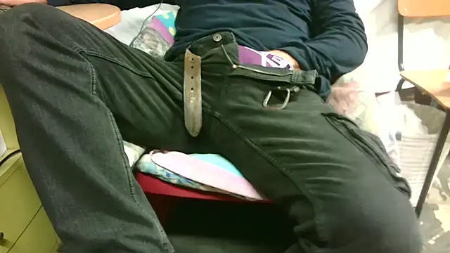 Giulio35 Pika online show from 10-09-25, 07:45