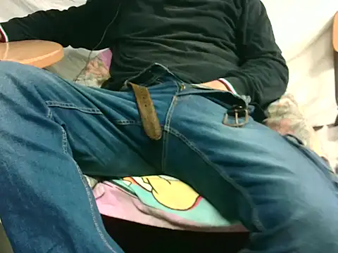 Giulio35 Pika online show from 10-13-25, 07:36