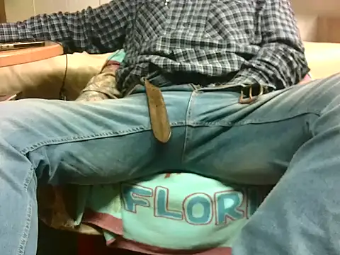 Giulio35 Pika online show from 03-10-26, 04:45