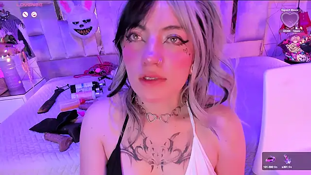 Broklinwhite  online show from 01-26-25, 01:04