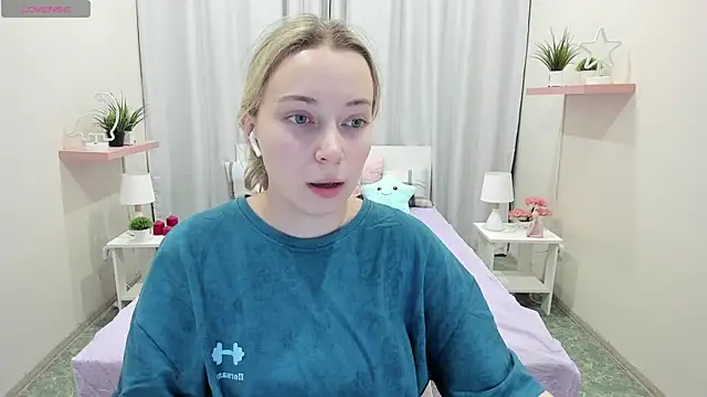 Snapshot of TiffanyBatson chatting on 12-29-24, 12:12 TiffanyBatson online show from 12-29-24, 12:12