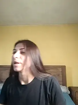 Snapshot of AntoniaHottie chatting on 05-19-26, 07:47 AntoniaHottie online show from 05-19-26, 07:47