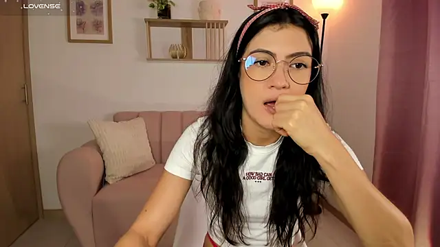 Lilabril online show from 06-26-26, 02:54
