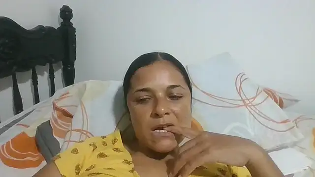 GiveLove1 online show from 10-31-25, 04:30