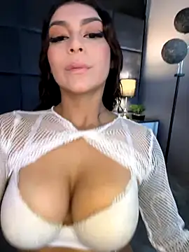 CHERRYY BOMB  online show from 11-25-25, 12:16