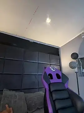 CHERRYY BOMB  online show from 03-15-26, 07:20