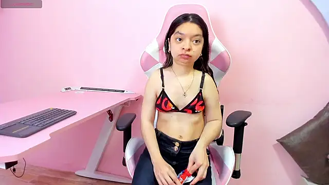 CharlotteMuller online show from 12-04-25, 08:06