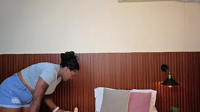 chanel brunette online show from 02-09-26, 12:09