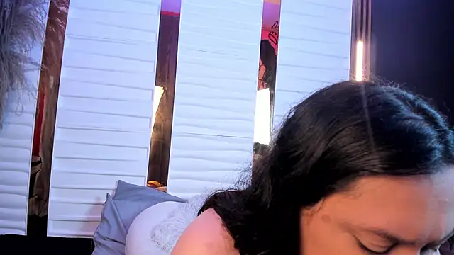 Snapshot of Biiancacox chatting on 11-05-25, 02:33 Biiancacox online show from 11-05-25, 02:33