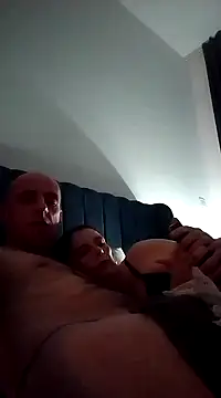 Snapshot of WreckedCrop chatting on 12-04-24, 04:43 WreckedCrop online show from 12-04-24, 04:43