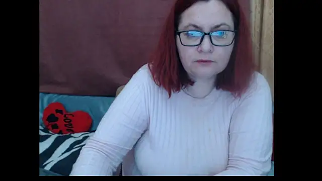Snapshot of PlayfullMature chatting on 04-18-26, 08:09 PlayfullMature online show from 04-18-26, 08:09
