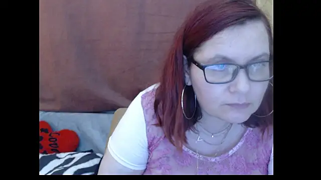 Snapshot of PlayfullMature chatting on 04-25-26, 08:17 PlayfullMature online show from 04-25-26, 08:17