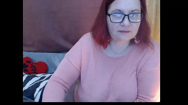 Snapshot of PlayfullMature chatting on 04-28-26, 04:01 PlayfullMature online show from 04-28-26, 04:01