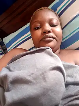 Snapshot of queennapal chatting on 04-25-26, 10:29 queennapal online show from 04-25-26, 10:29