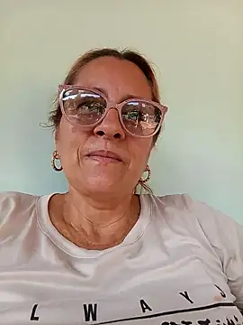 deisy summers47x online show from 02-17-25, 12:54