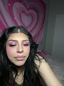 ThickerThanYoBitch online show from 03-18-26, 11:46