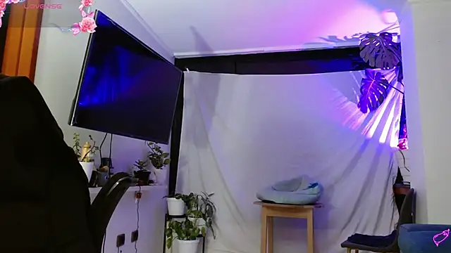 Snapshot of Evethereal chatting on 01-19-26, 03:43 Evethereal online show from 01-19-26, 03:43