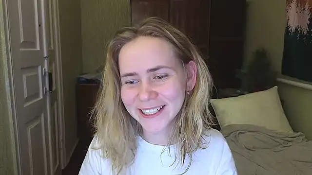 Riley Roo online show from 01-10-25, 05:56