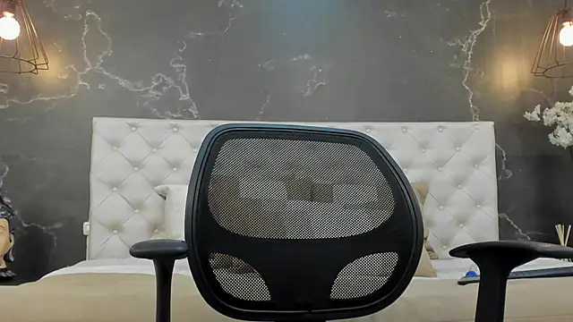 BruceDallas online show from 01-30-25, 03:22