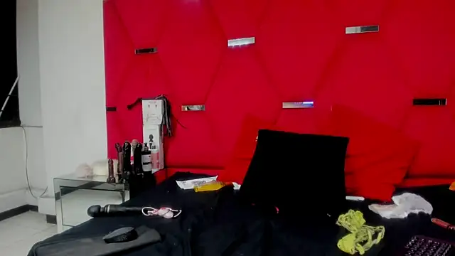 Snapshot of Karoll69_ chatting on 01-09-25, 09:16 Karoll69 online show from 01-09-25, 09:16