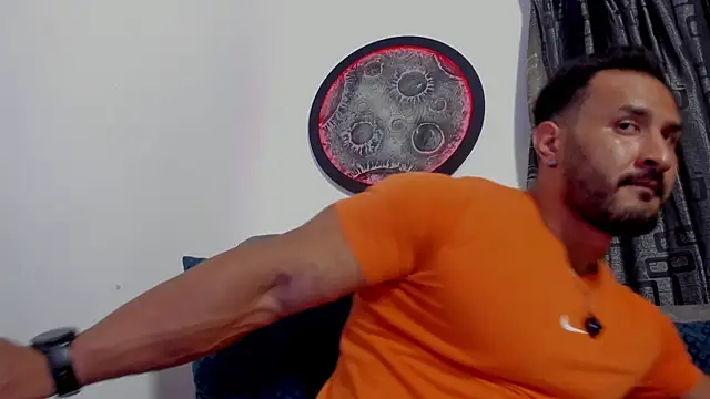 Snapshot of curt_xxx chatting on 07-11-26, 04:15 curt xxx online show from 07-11-26, 04:15