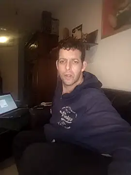 Knuffelstaaf123 online show from 02-01-25, 04:35