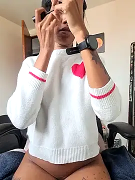 Honey-420- online show from 11-30-25, 06:56