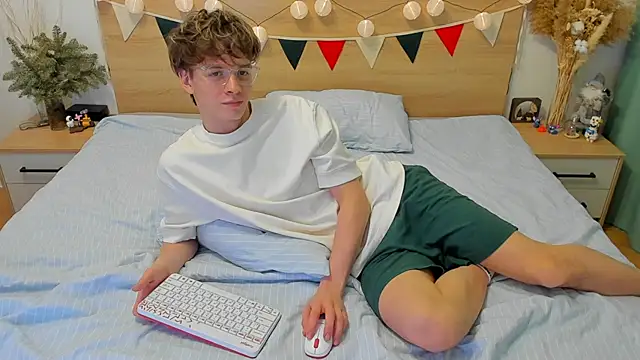 Fandi 777 online show from 01-28-25, 05:54