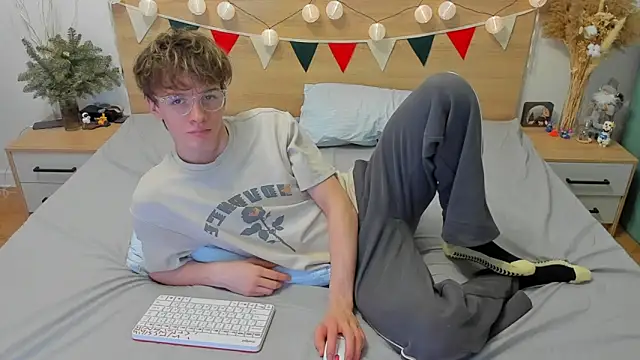 Fandi 777 online show from 01-29-25, 02:21