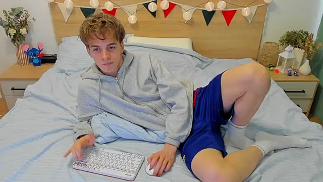 Fandi 777 online show from 02-28-25, 11:47