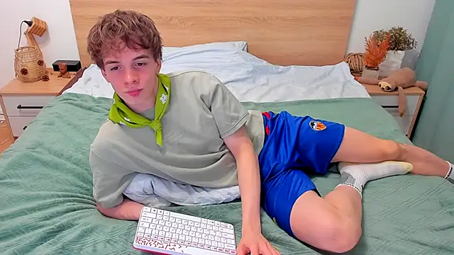 Fandi 777 online show from 11-30-25, 12:42