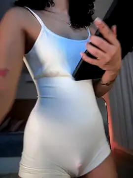 Lianh Benett online show from 09-09-25, 06:24